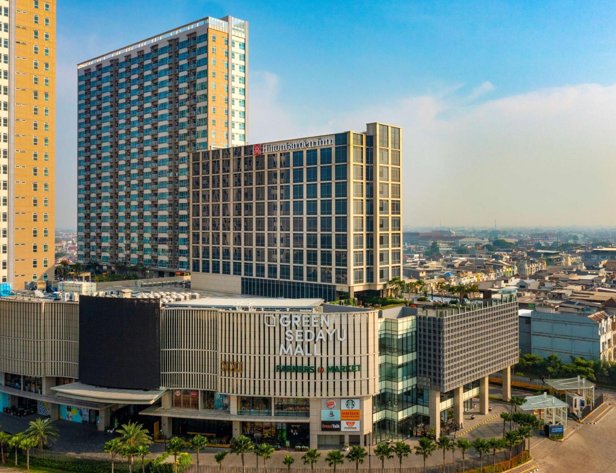 Hilton Garden Inn Jakarta Taman Palem Dış mekan fotoğraf